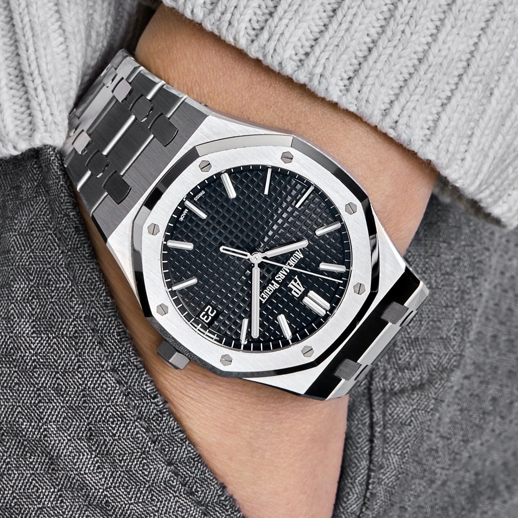 Audemars Piguet Royal Oak 15500ST.OO.1220ST.03 Black Dial 41Mm Stainless Steel Men’S Watch